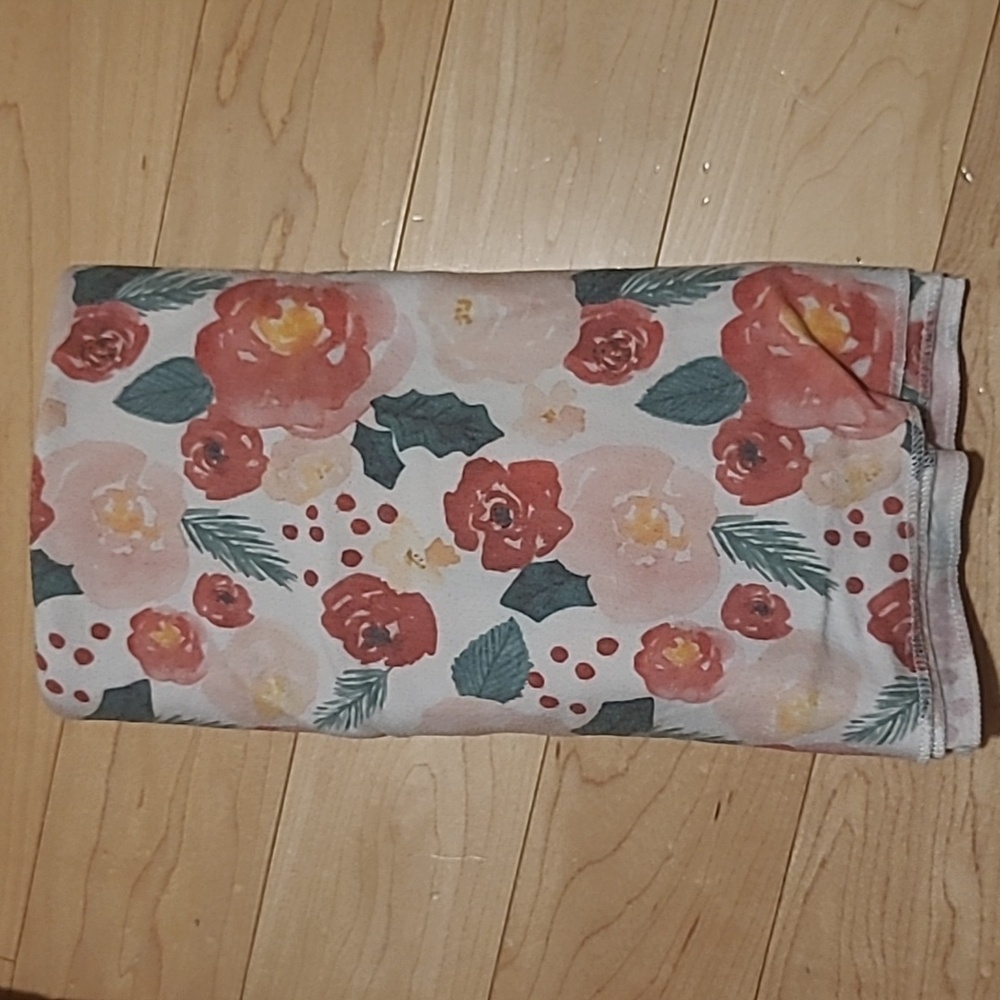 Copper Pearl Knit Swaddle Christmass Flowers